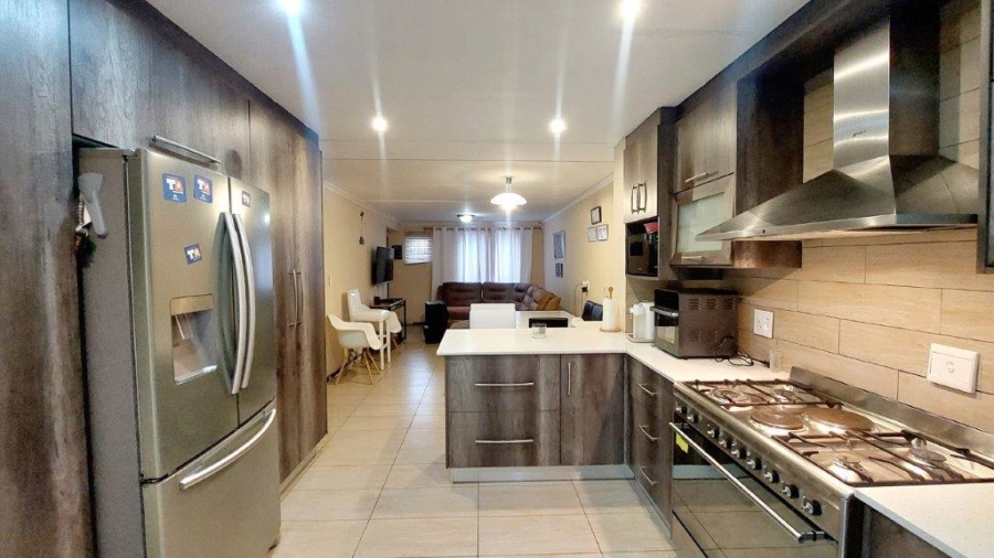 3 Bedroom Property for Sale in Ruyterwacht Western Cape